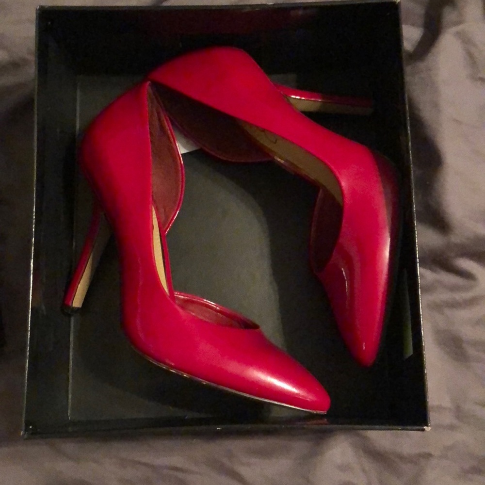 Red High Heels - Picture 6 of 6